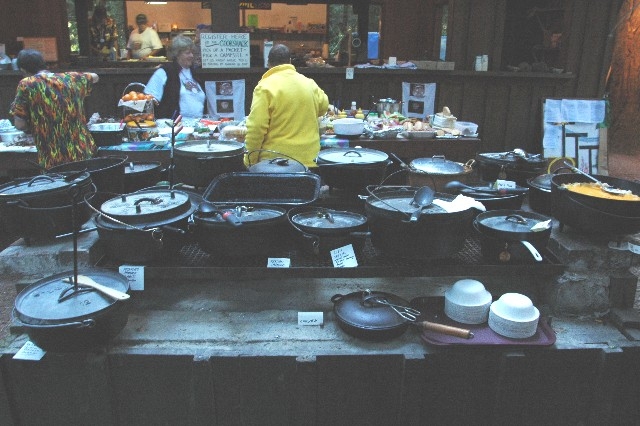 Dutch oven buffet extravaganza!