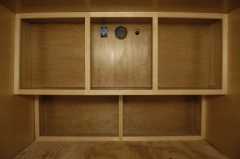 Cabin cabinets