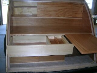 Divided storage drawer with removable utensil tray