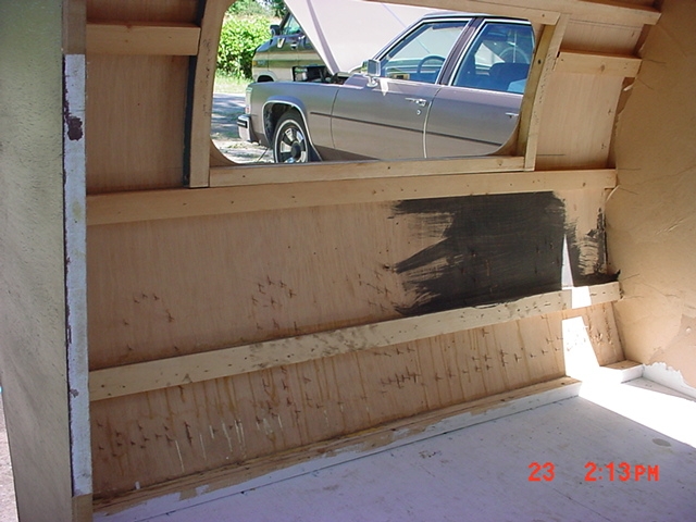Mells trailer 142