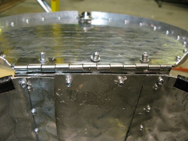 inside hinge detail
