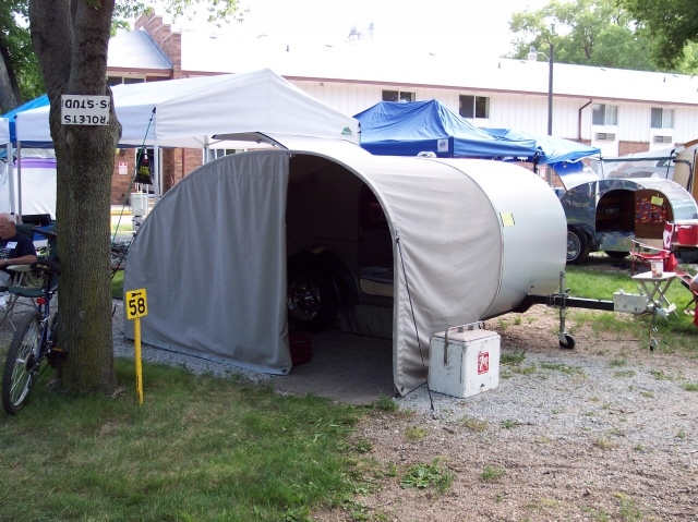 Minden - tear shaped awning