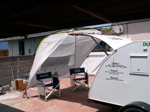 Kelty Meduim Carport