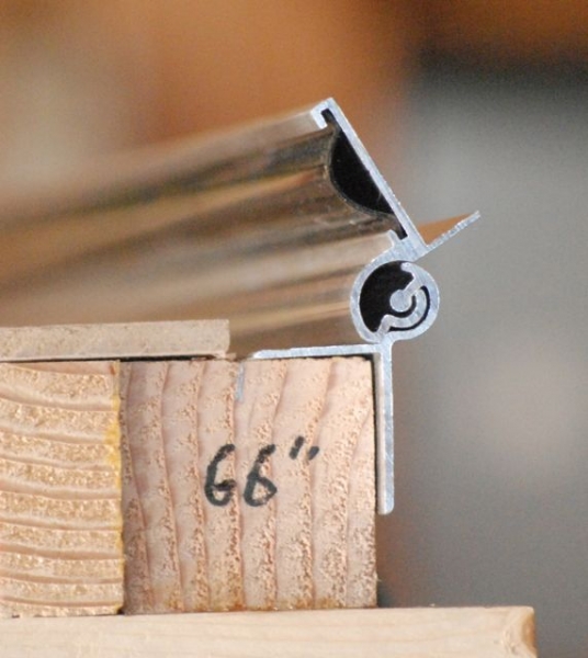 hatch hinge open