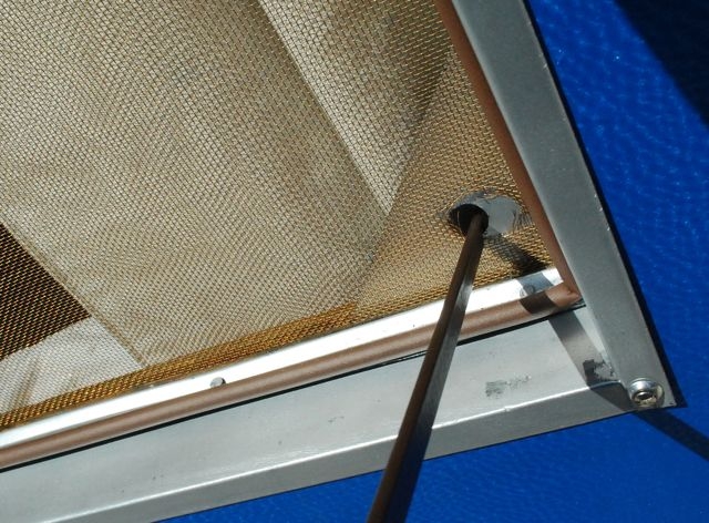 blue window arm