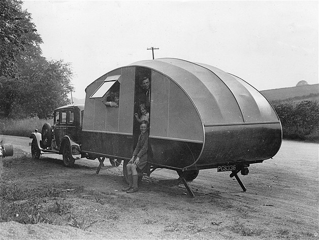 Family-Camper-1930s