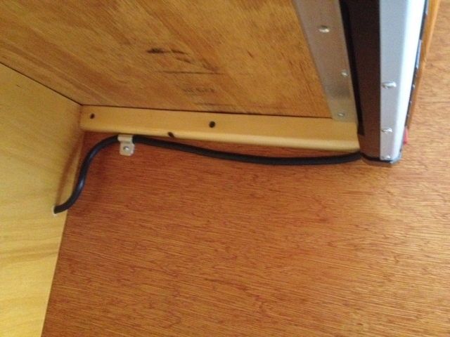Power strip wire routing