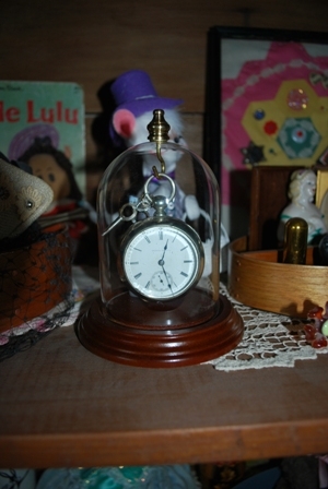 Old key wind pocket watch (passed down in family)