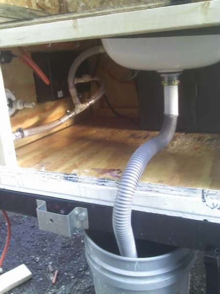 147 Sink Drain Bucket