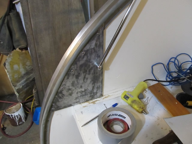 strut mount plate