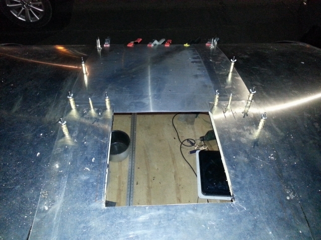 Roof center aft from above