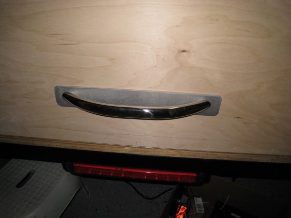 Galley handle - IMG 2631