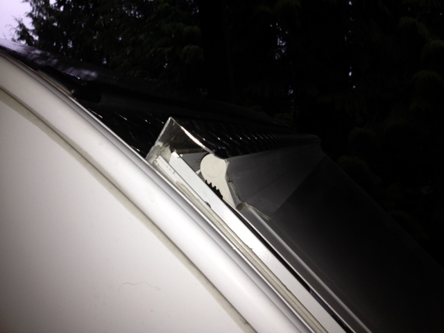 Galley Hinge with Rain Guard