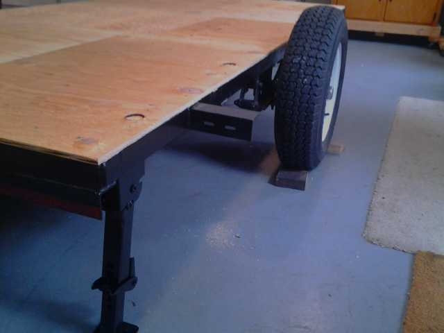 Floor Finished Brake Light/Wheel