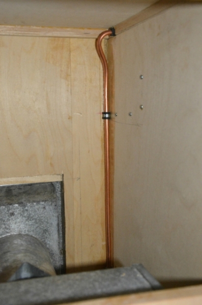 2017-04-01 Propane lines install6