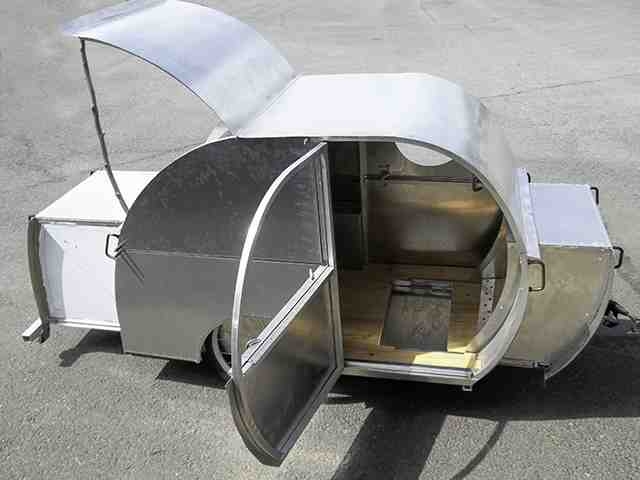 640x480 open view w slides