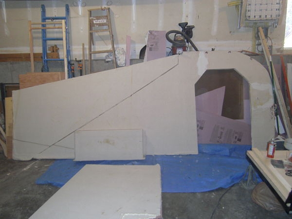 60.canvas applied to left wall with wire chase