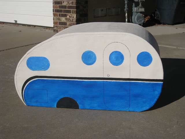model - curbside