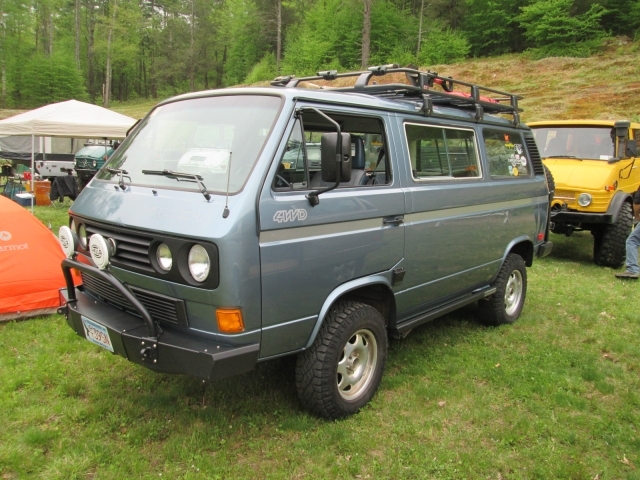 4x4 VW Camper Blue