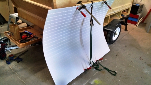 Pre-bending bead board for interior ceiling