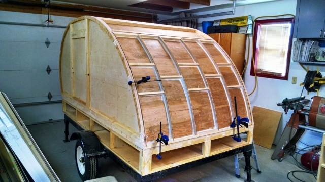 Checking hatch fit
