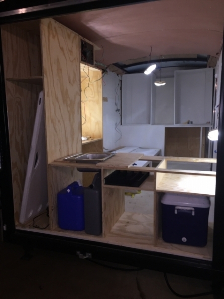 Kitchen cabinet