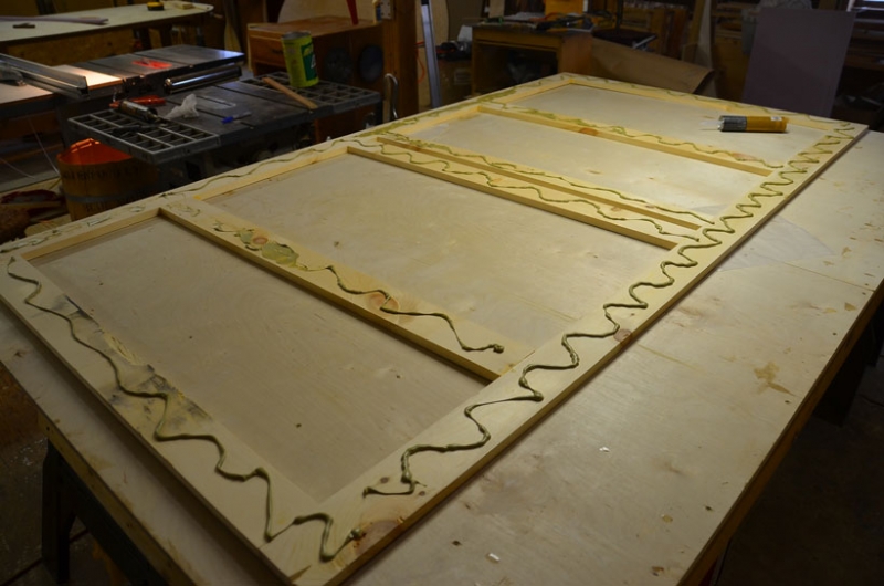 Floor frame glued up, ready for the ply.