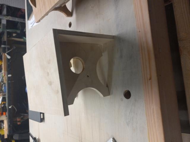 bird house / clean out