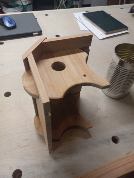 bird house / clean out
