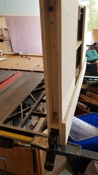 Table saw fence 3