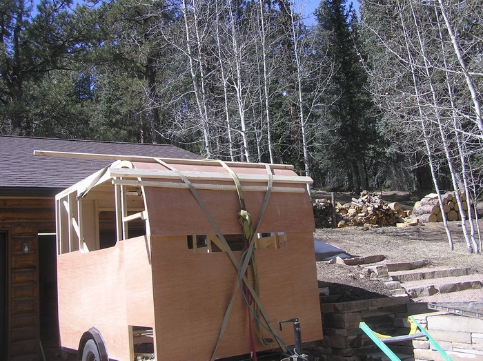 Radius roof