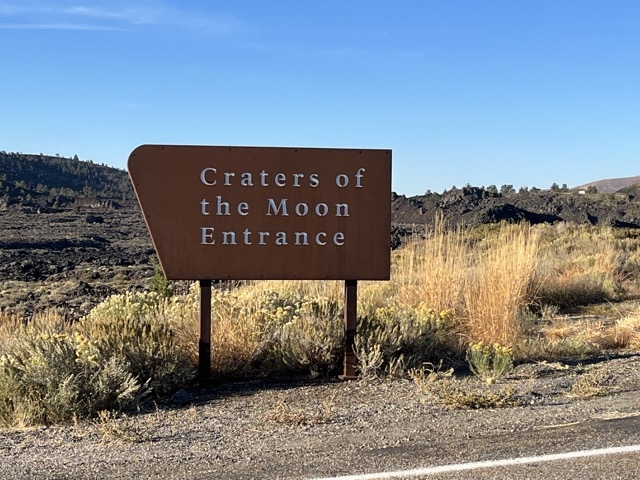 craters of the moon entrance Medium