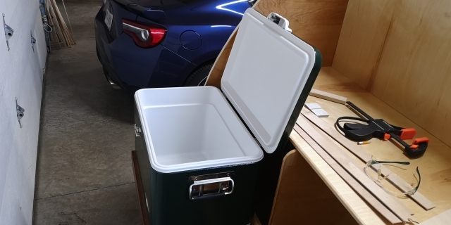 cooler open