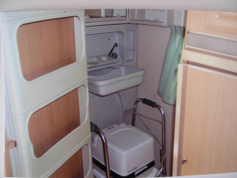 1993 Gypsy 4B ZA Caravan Wet Bath