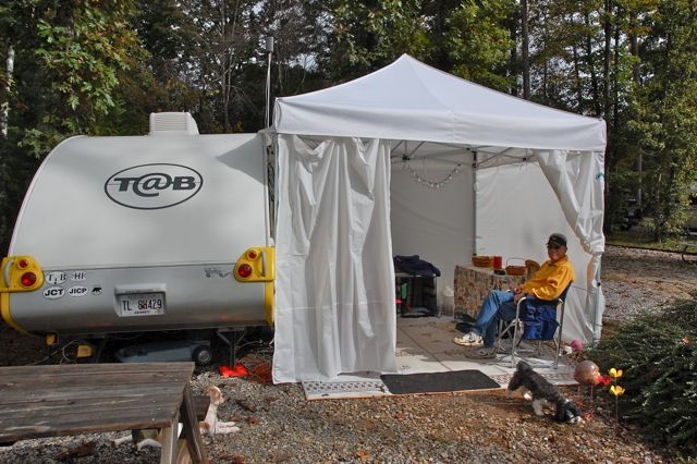 T@B with Caravan shelter and sides