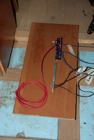 Fuse panel and ground bar