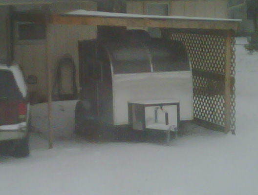 Neighbors Camper