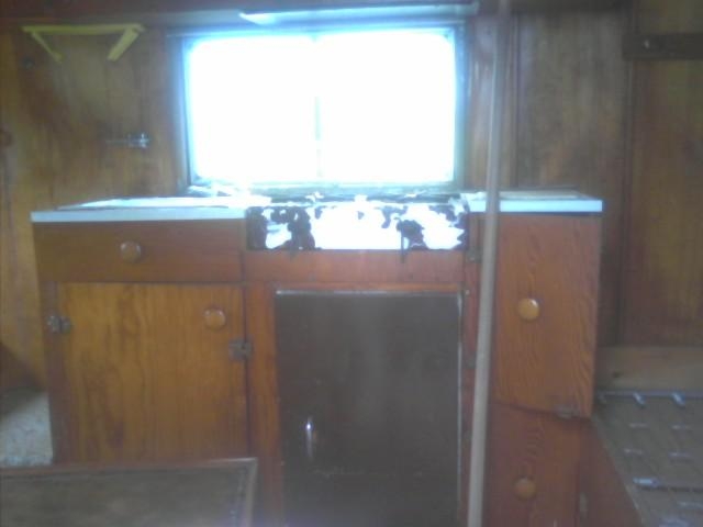 unknown standie kitchenette/interior