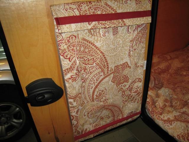 Simple Roll-up Shade, down