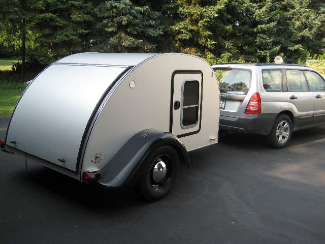 Teardrop in driveay viewed from right side