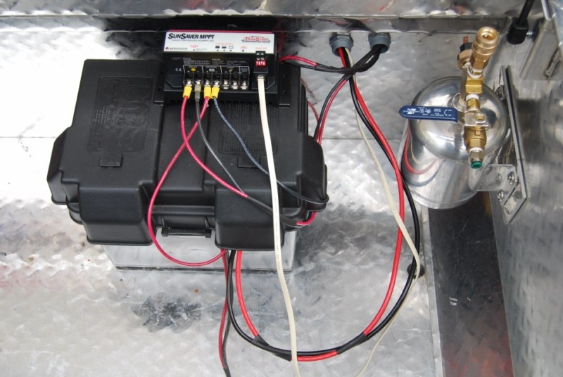 MorningStar MPPT controller
