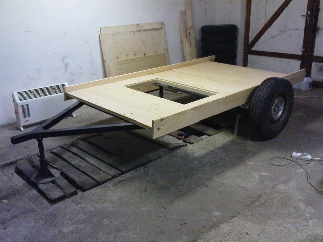 mounting the bottom walls