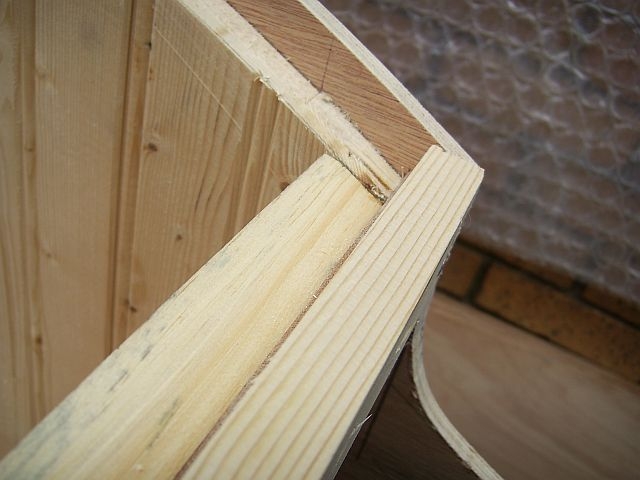 corner showing check for ply