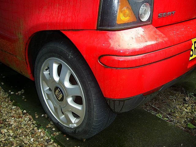 neighbours car been lying for about 4yrs