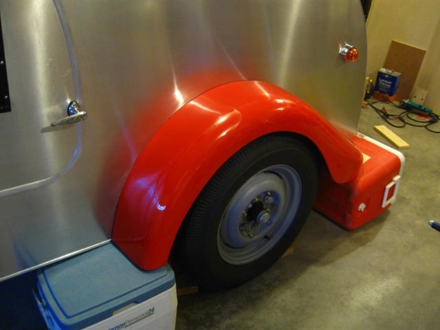 Got my Ken-Skill replica fenders from George Wilkerson - set in place and ready to bolt on.