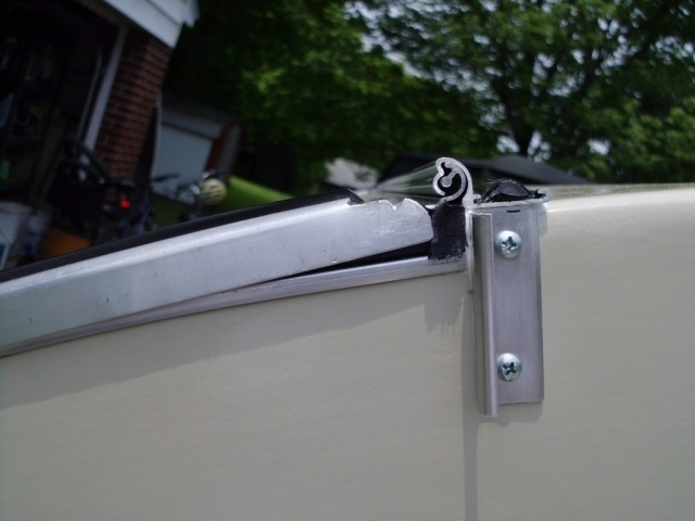 Sealing the top of the hatch