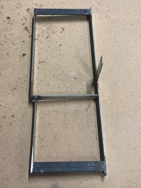 81 Fender Bracket 2