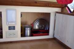Galley right cabinet
